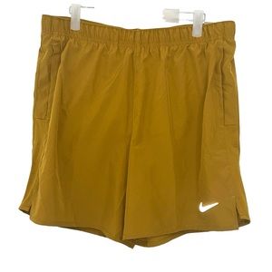 Nike Men's Dri-FIT Challenger 7" Brief-Lined Versatile Shorts Size Large
